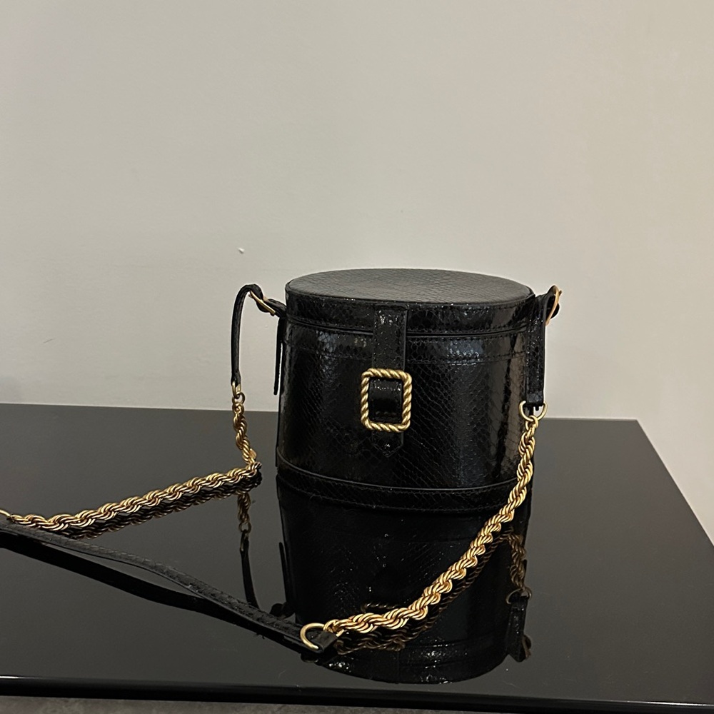 Zara Oval bucket bag
